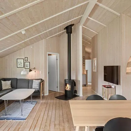 M141-vaeggerlose-baeverstien-62 Bøtø By