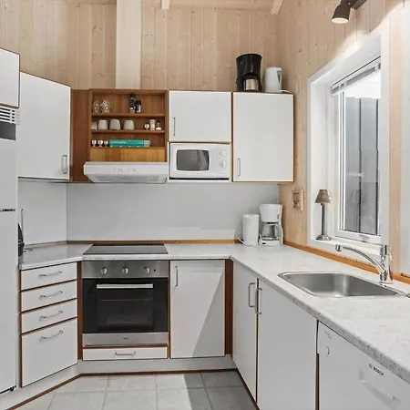 M141-vaeggerlose-baeverstien-62 Bøtø By