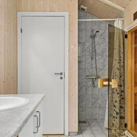 度假居 M141-vaeggerlose-baeverstien-62 Bøtø By