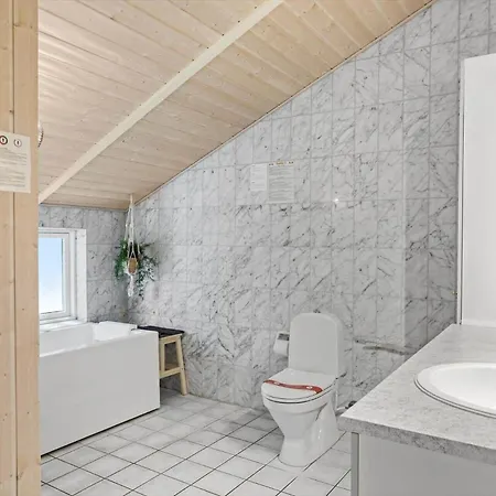 M141-vaeggerlose-baeverstien-62 Bøtø By